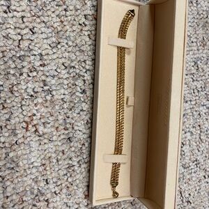 Veronese Elegant Gold Bracelet